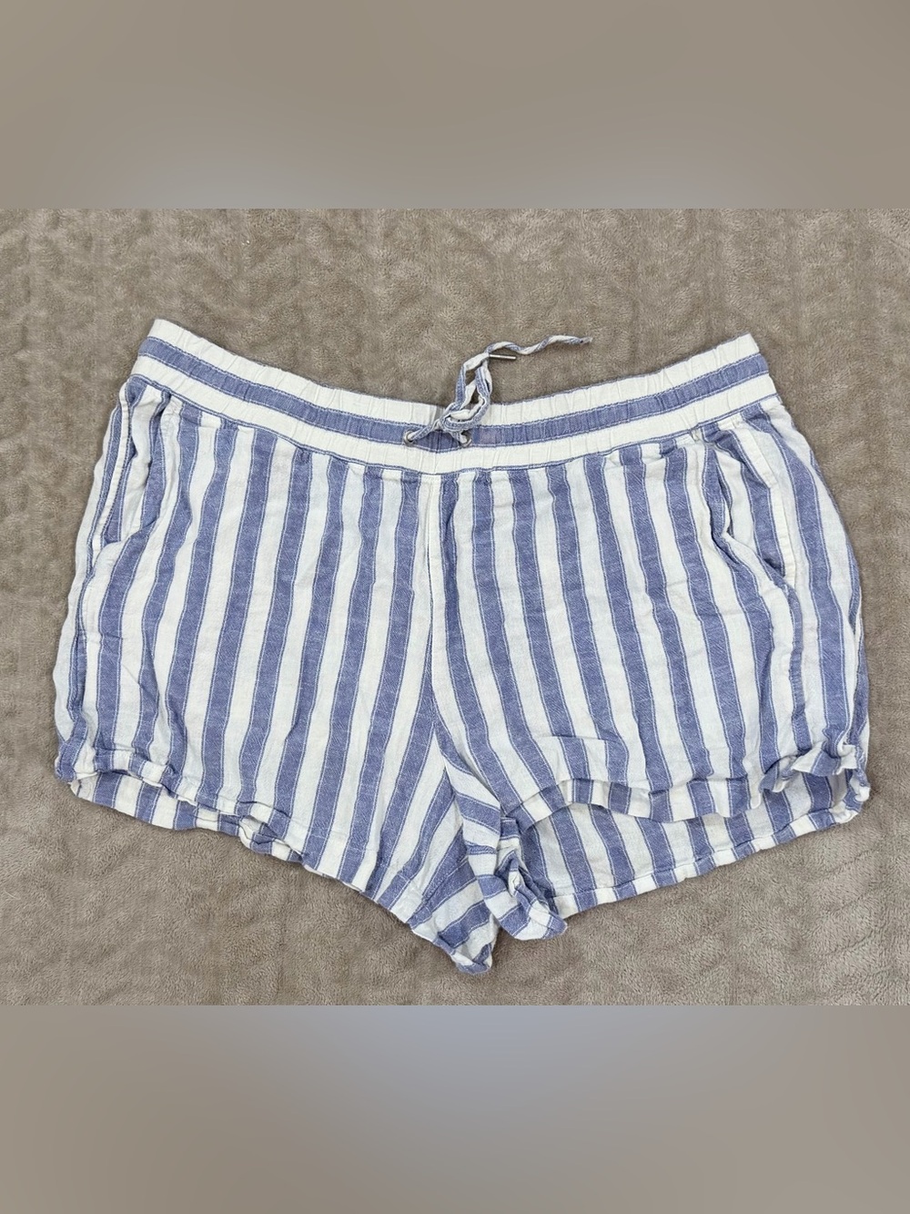 GAP Blue and White Striped Women's Drawstring Shorts Linen XL